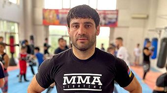 Chein spasum - Sargis Vardanyan