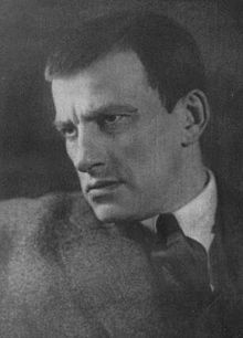220px-Mayakovsky_1929_a.jpg