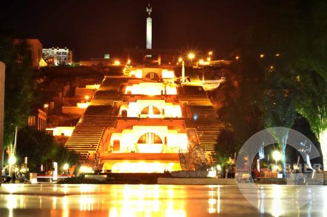 Каскад ночью