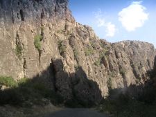 Քարերի երկիր, ժայռերի երկիր Հայաստանս...