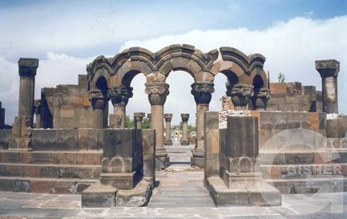 Руины Храма Звартноц