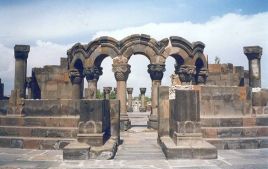 Руины Храма Звартноц