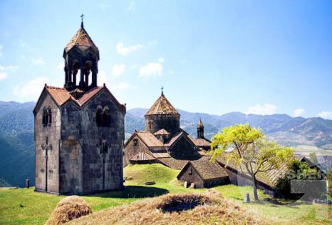 Армянская церковь "Ахпат"