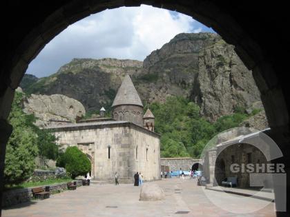 Армянская церковь "Гехарт"