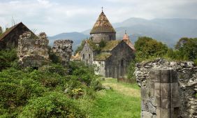 Армянская церковь "Sanahin"