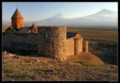 Армянская церковь "Xor Virap"