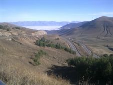 город Спитак под густым туманом