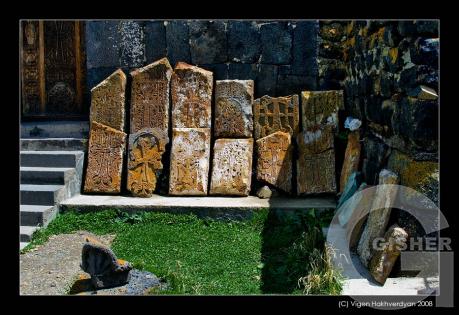 хранящие историю.jpg