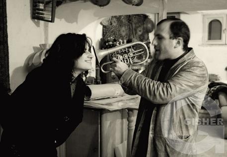 Vot chem on ix snimaet