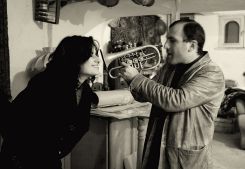 Vot chem on ix snimaet