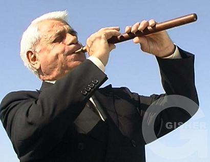 Дудук-музыка души...как же хочется в Армению((