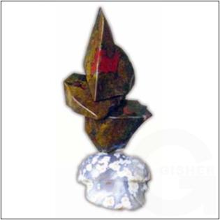 Traid - Agate. [height 13 cm.]