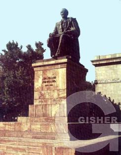 Monument to Hovhannes Toomanian, 1957, bronze-marble, Yerevan
