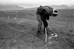 HALO Trust Minefield clearance, Askeran , Nagorno Karabakh  © Onnik Krikorian , Oneworld Multimedia.