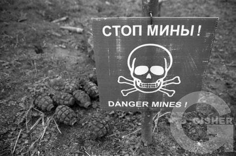 Minefield and hand grenades, Askeran, Nagorno Karabakh © Onnik  Krikorian  , Oneworld Multimedia.