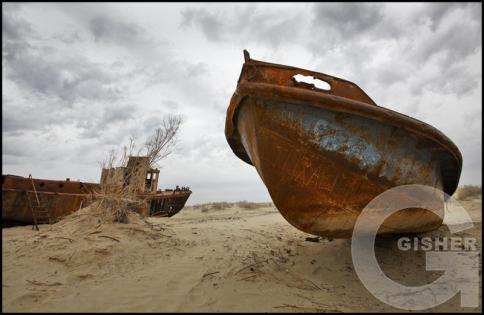 Aral's sea ships, 2010