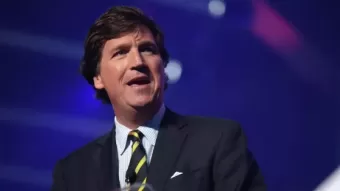 Такер Карлсон обвиняет ЦРУ в попытке выставить его иностранным агентом Ирана