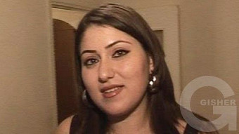 Chein spasum - Diana Harutyunyan