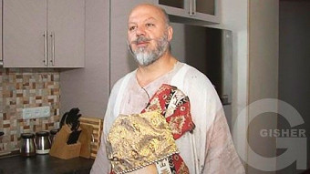 Chein spasum - Mayis Mkhitaryan 2