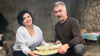 Chein spasum - Hovik Gasparyan