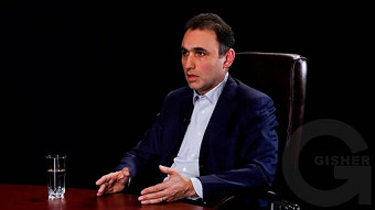 Hayelu araj - Avetiq Chalabyan