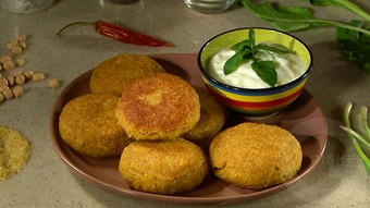 Patrastenq miasin - Siserov ev bazuki chavov kololak